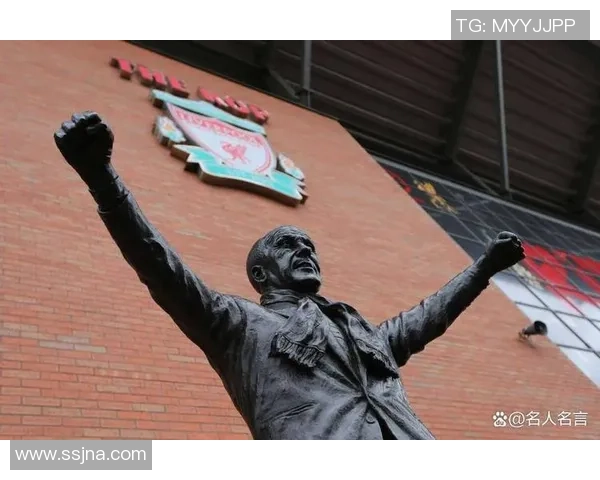 足球明星雕像背后的故事与荣耀展现